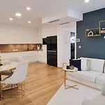 Meerblick Duplex Pool 빌라 *