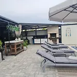 빌라 Meerblick Duplex Pool