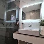 빌라 Meerblick Duplex Pool 보디체
