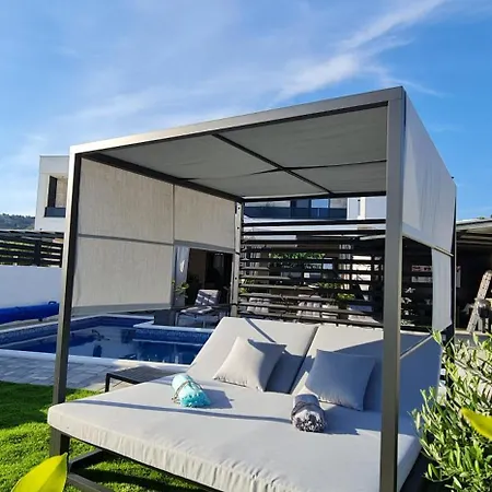 Meerblick Duplex Pool Villa Vodice