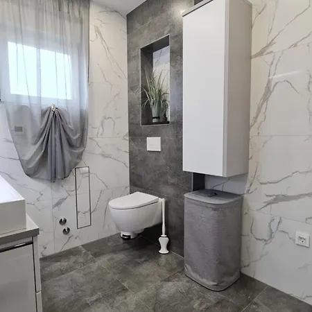 Meerblick Duplex Pool Villa *