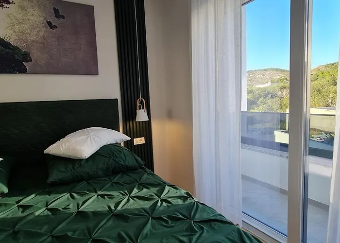 Meerblick Duplex Pool Villa Vodice