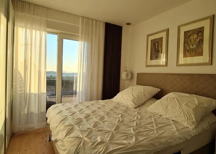 Meerblick Duplex Pool Villa