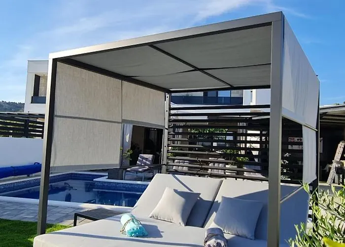 Meerblick Duplex Pool Villa Vodice