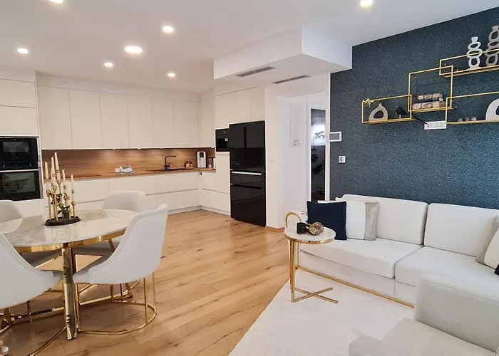 Meerblick Duplex Pool Villa *