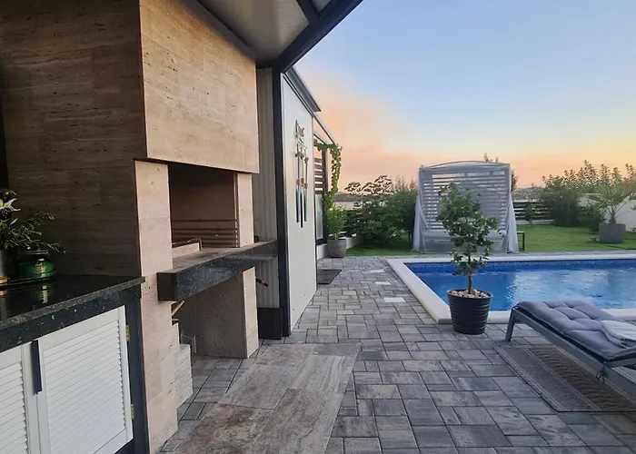 Meerblick Duplex Pool Villa